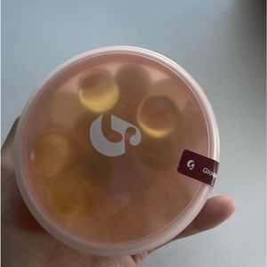 BNIB Glossier Bath Pods Exclusive